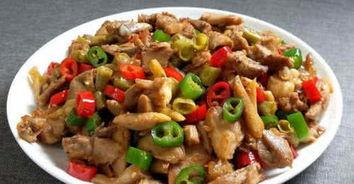 大鸭二鸭吃炒西湖瓜视频,趣味视频引网友热议