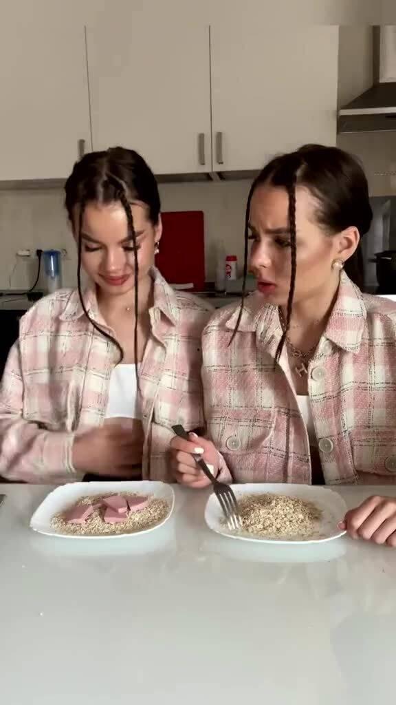 爱姐搞笑吃瓜视频