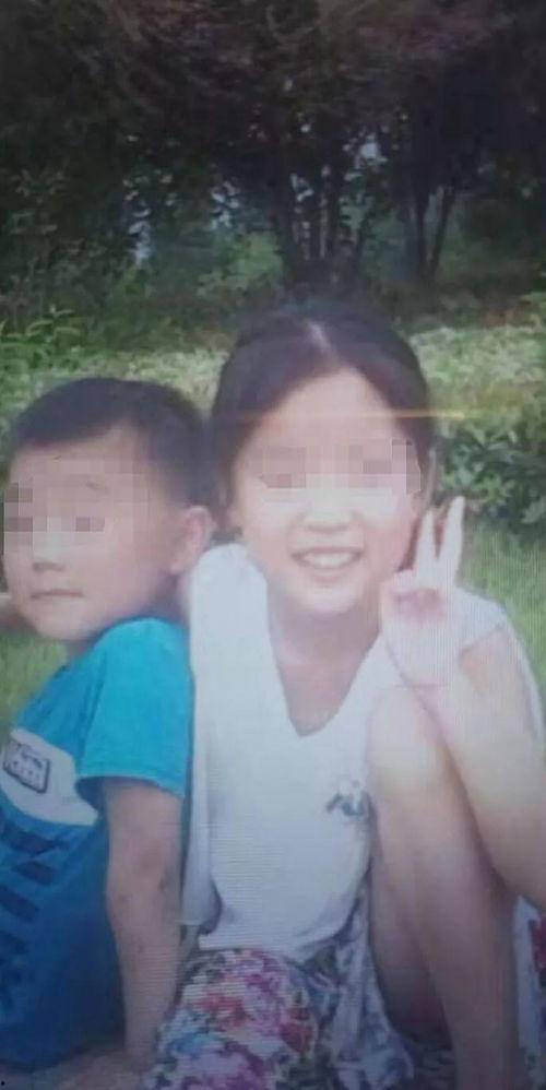 吃瓜两个女生博主视频,揭秘两位吃瓜博主的热辣视频内容