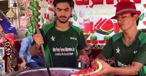 美国和印度人吃瓜视频合集,美国印度吃瓜视频大荟萃